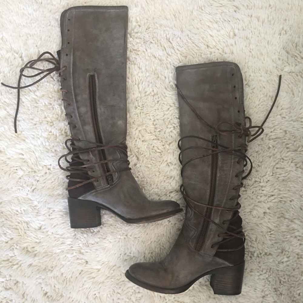 EXCELLENT CONDITION Freebird “Coal” boots